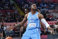 NBA转会风云：伦纳德引关注，快船瞄准库明加，雄鹿内外线组合引期待